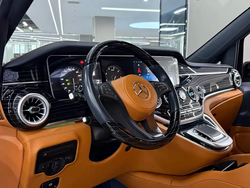 Mercedes-Benz Vito — фото 10