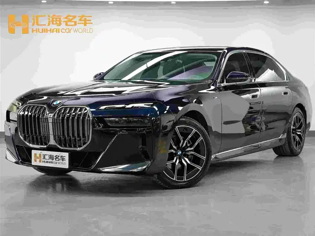 BMW 7 Series 2024 из CN, фото 1