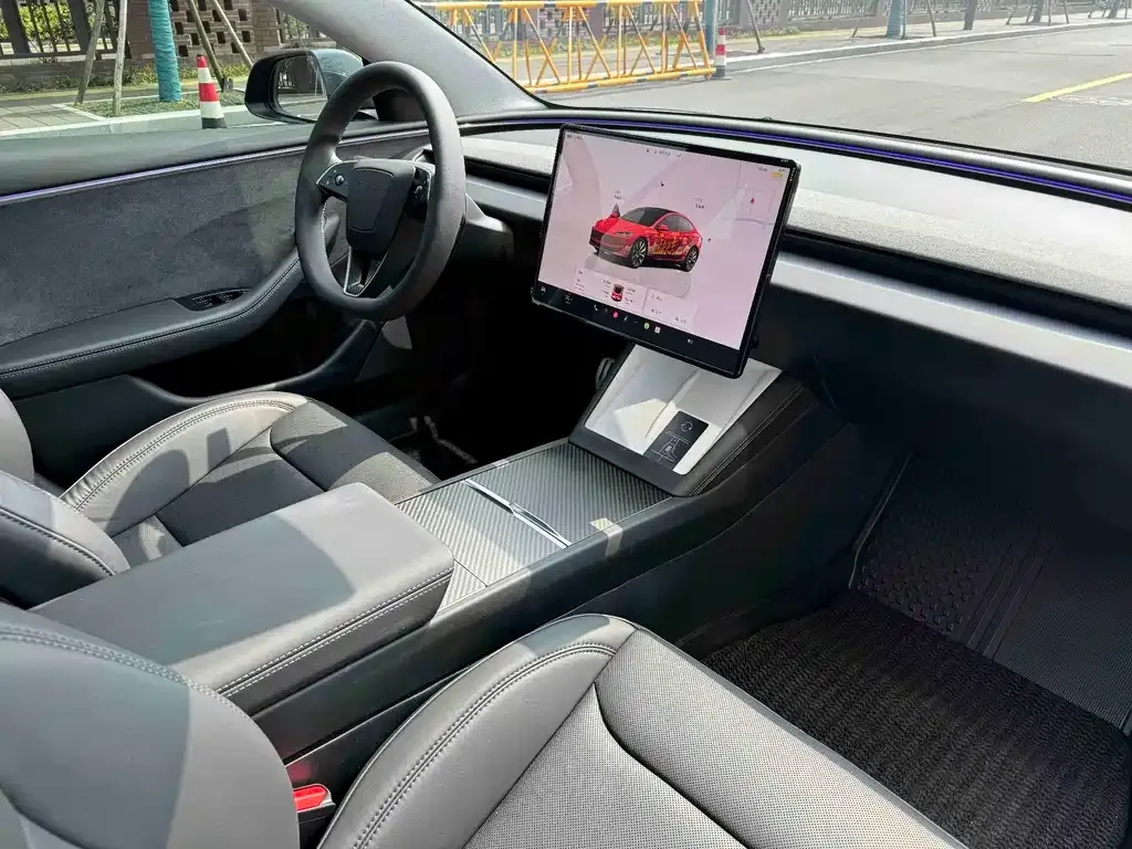 Tesla Model 3 — фото 5