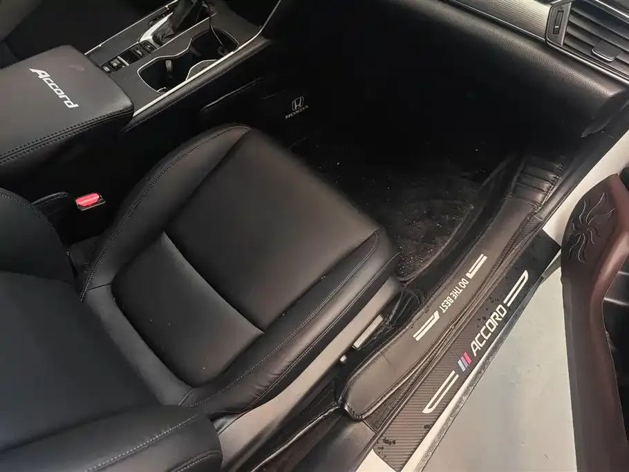 Honda Accord — фото 5