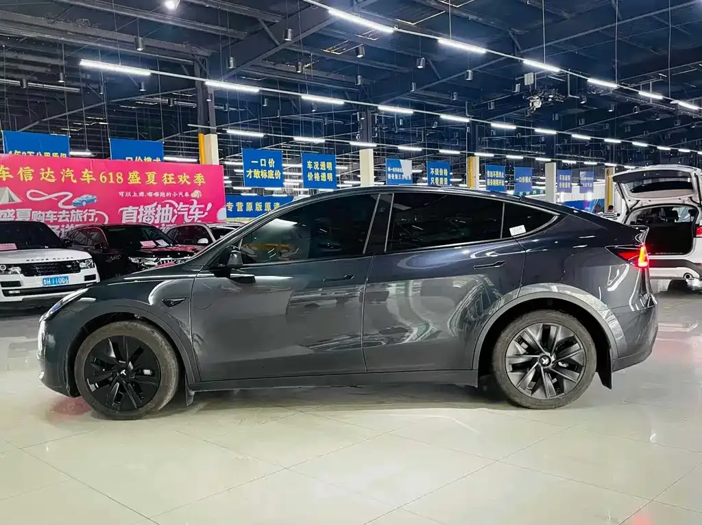 Tesla Model Y 2024 из CN, фото 7