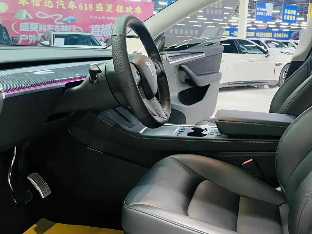 Tesla Model Y 2024 из CN, фото 8