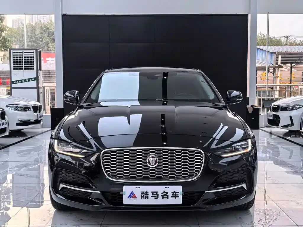 Jaguar XEL — фото 10