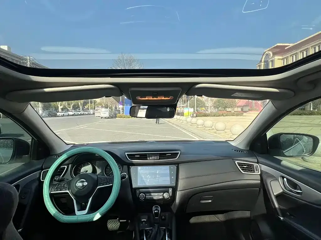 Nissan Qashqai 2022 из CN, фото 2