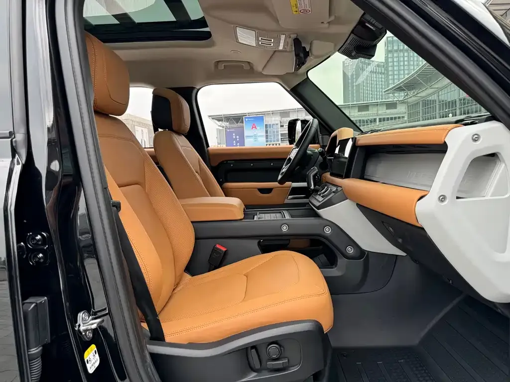 Land Rover Defender 2024 из CN, фото 2