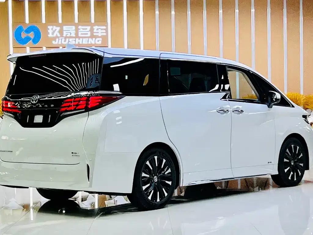 Toyota Alphard 2024 из CN, фото 2