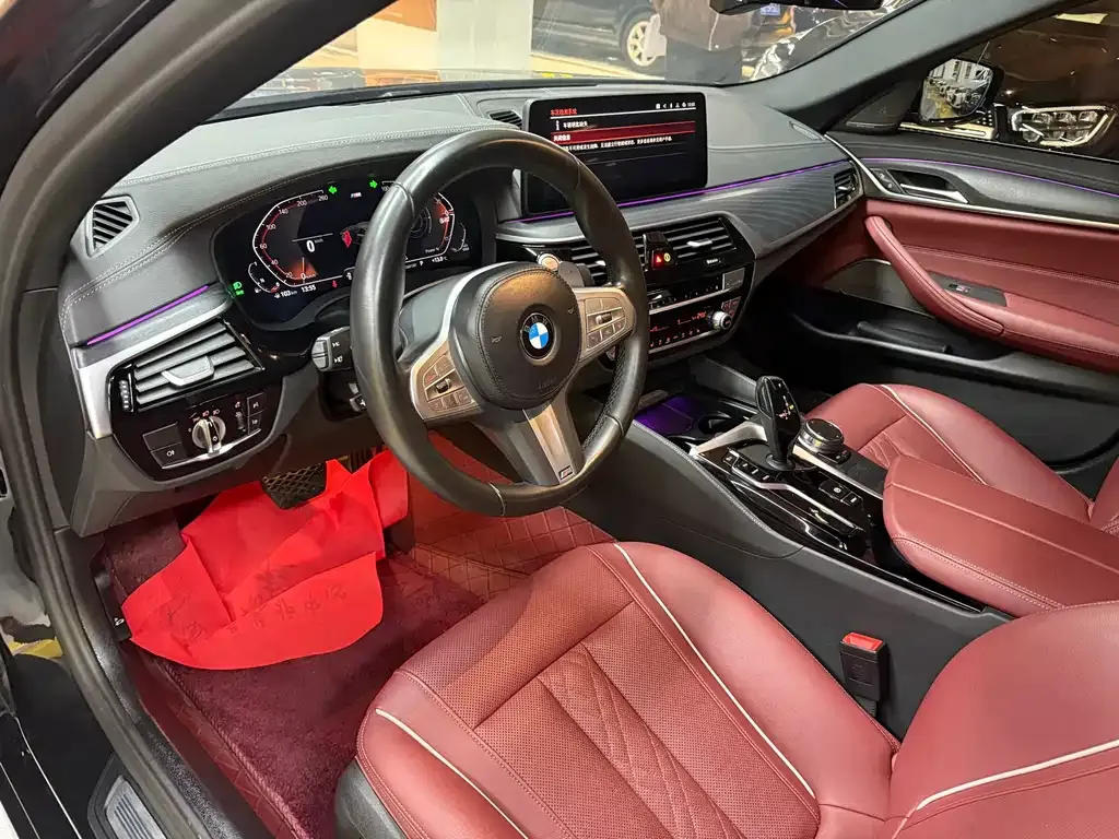 BMW 5 Series — фото 10
