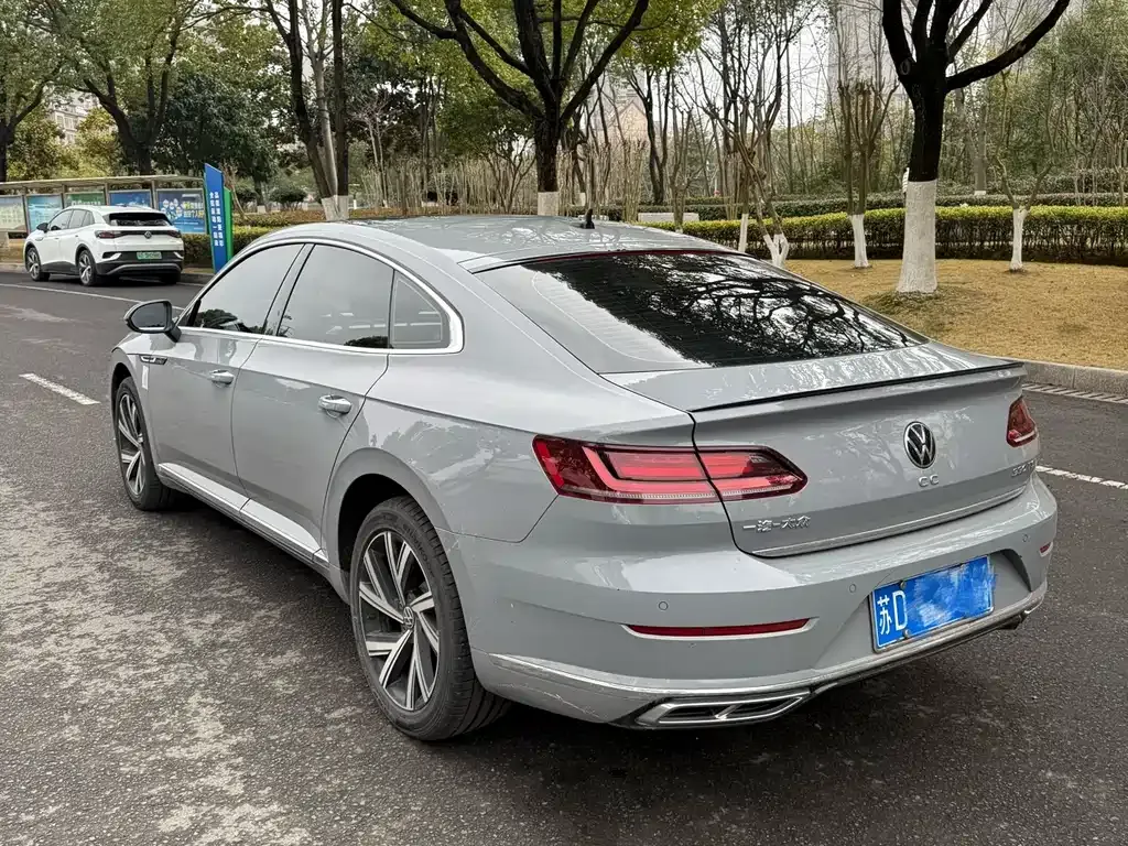 Volkswagen CC 2024 из CN, фото 10