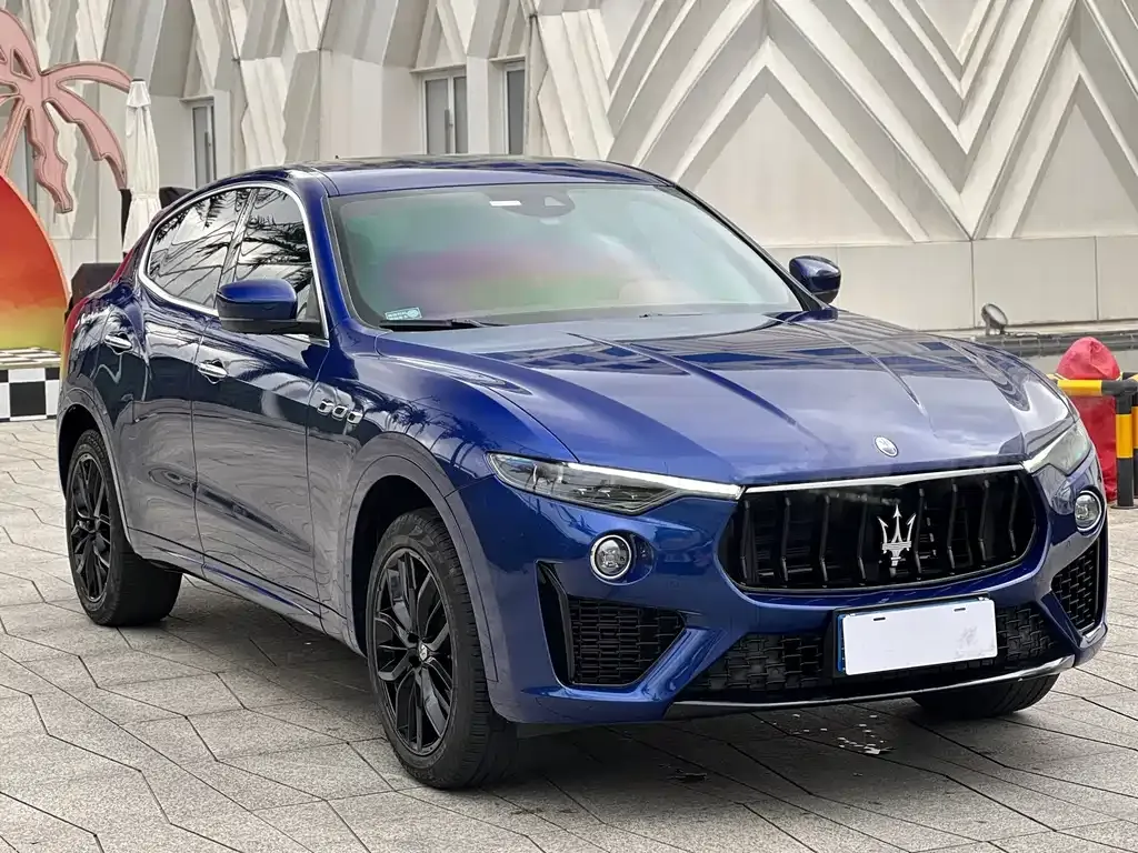 Maserati Levante — фото 8