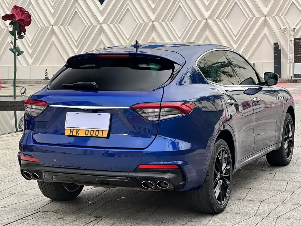 Maserati Levante — фото 9