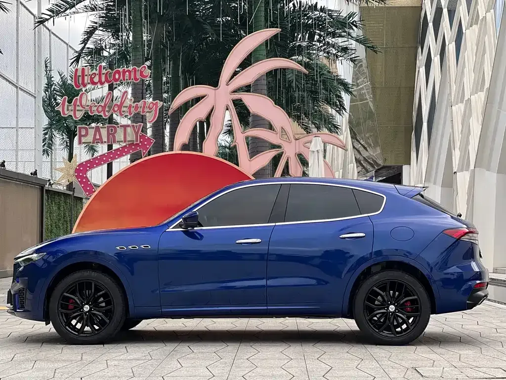 Maserati Levante — фото 4