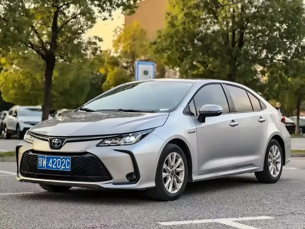 Toyota Corolla 2023 из CN, фото 1