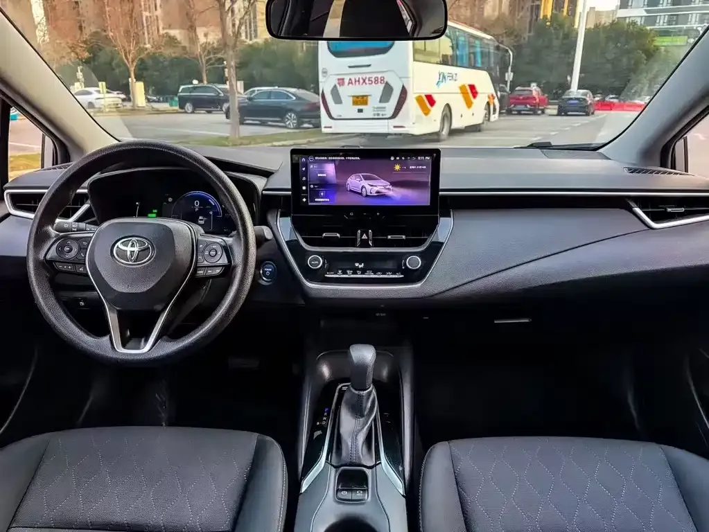Toyota Corolla 2023 из CN, фото 5