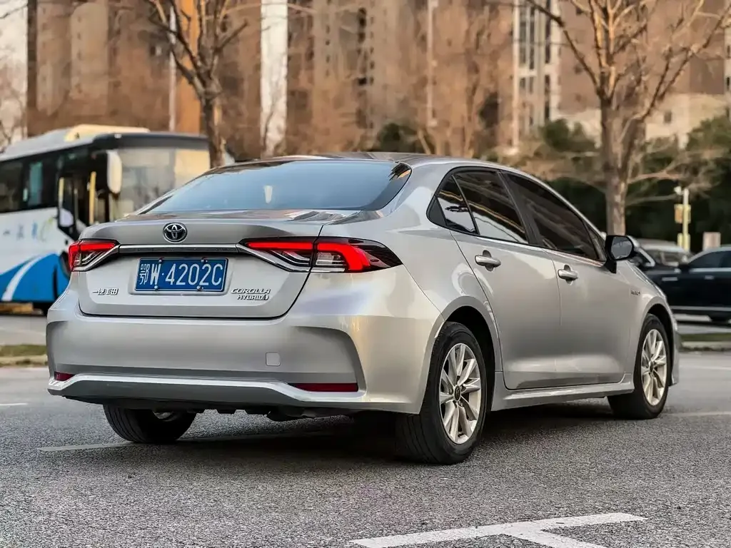 Toyota Corolla 2023 из CN, фото 6