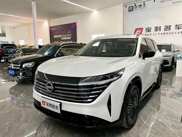Nissan Teramont