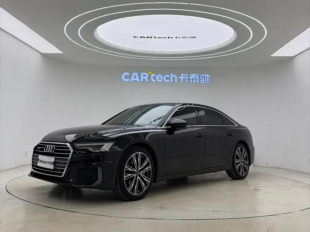Audi A6L — фото 1