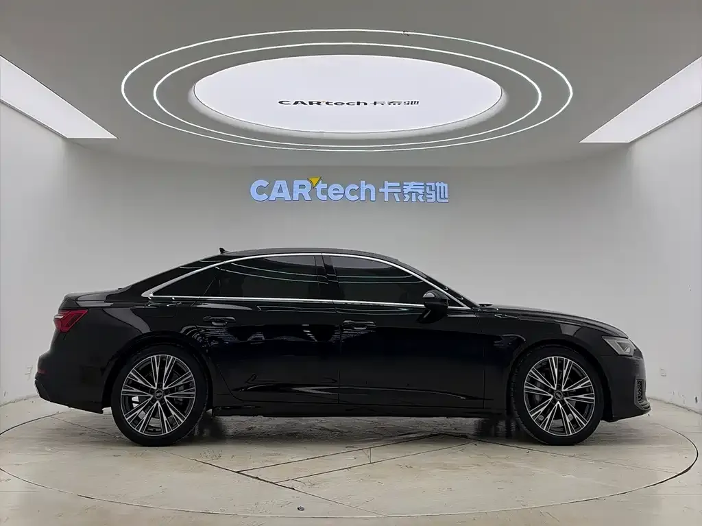 Audi A6L — фото 2