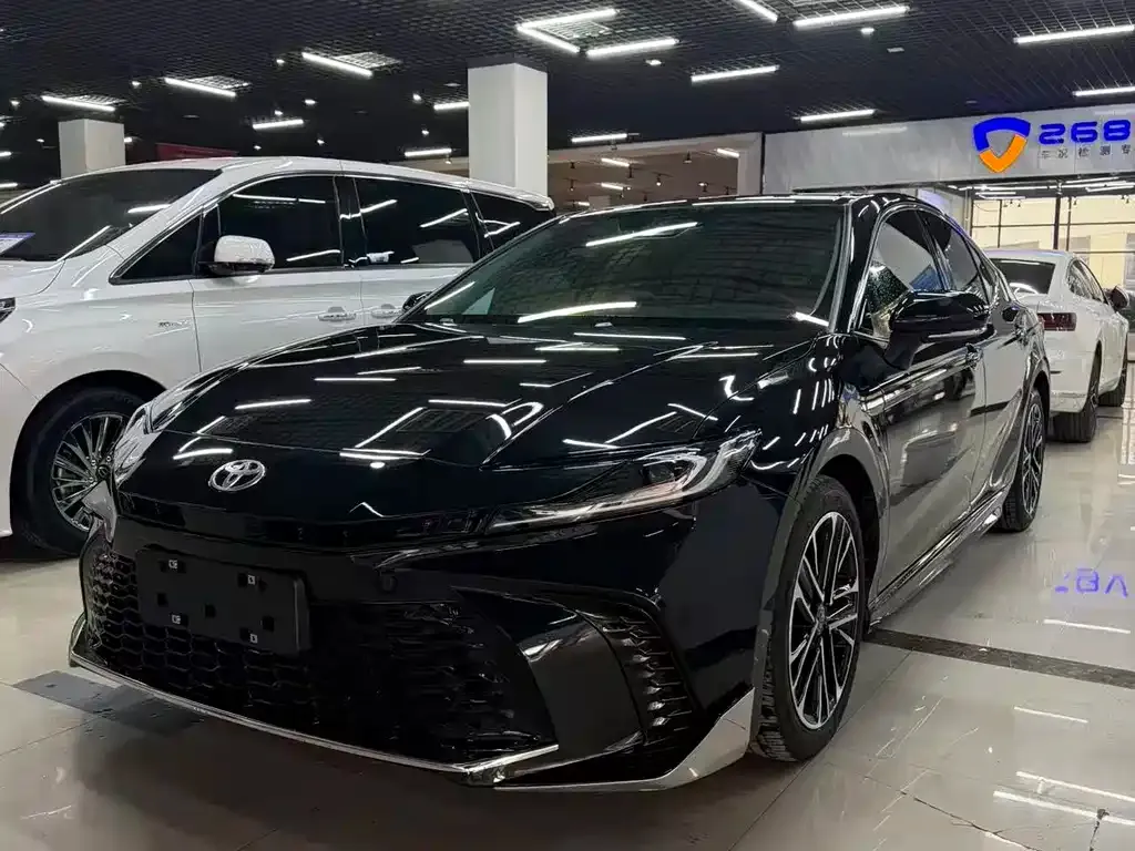 Toyota Camry 2025 из CN, фото 1
