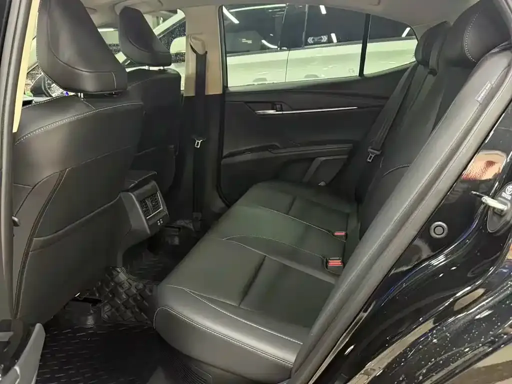Toyota Camry 2025 из CN, фото 9