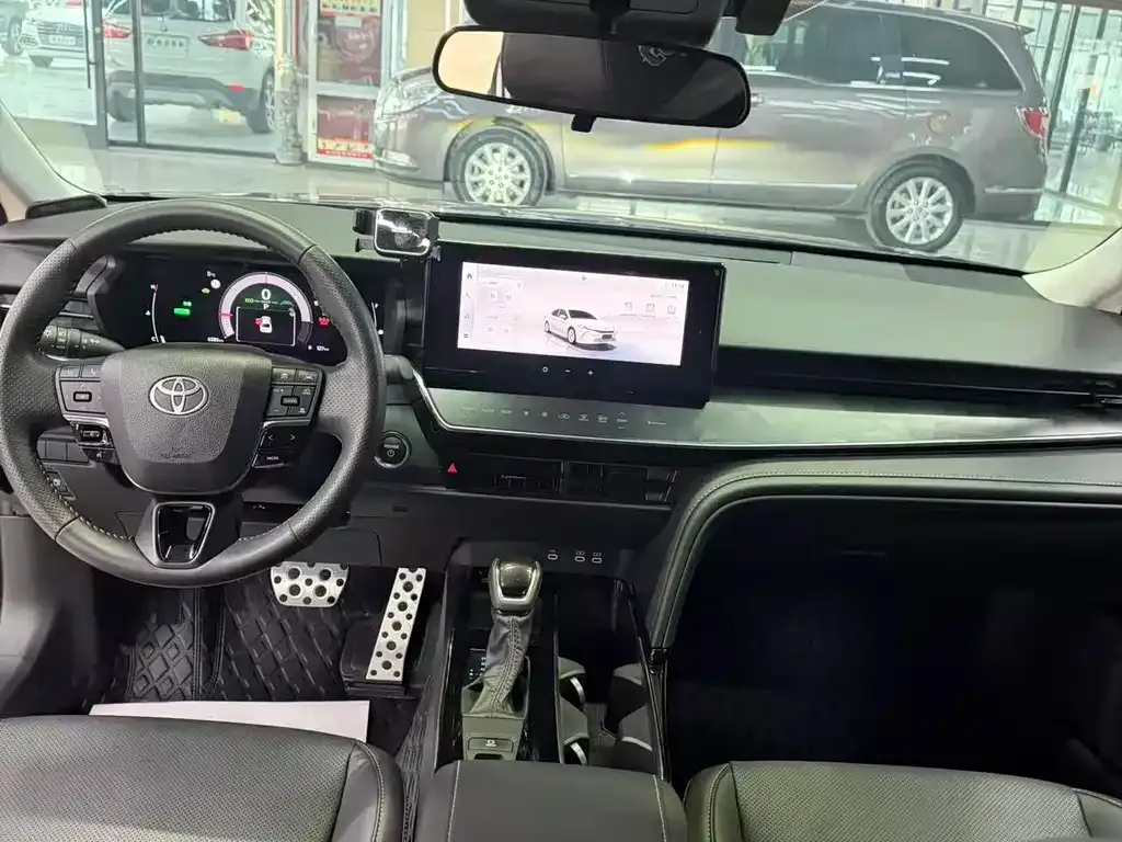 Toyota Camry 2025 из CN, фото 8