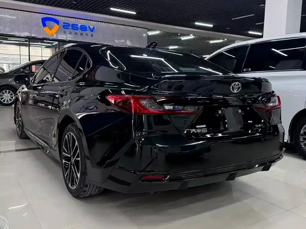 Toyota Camry 2025 из CN, фото 5