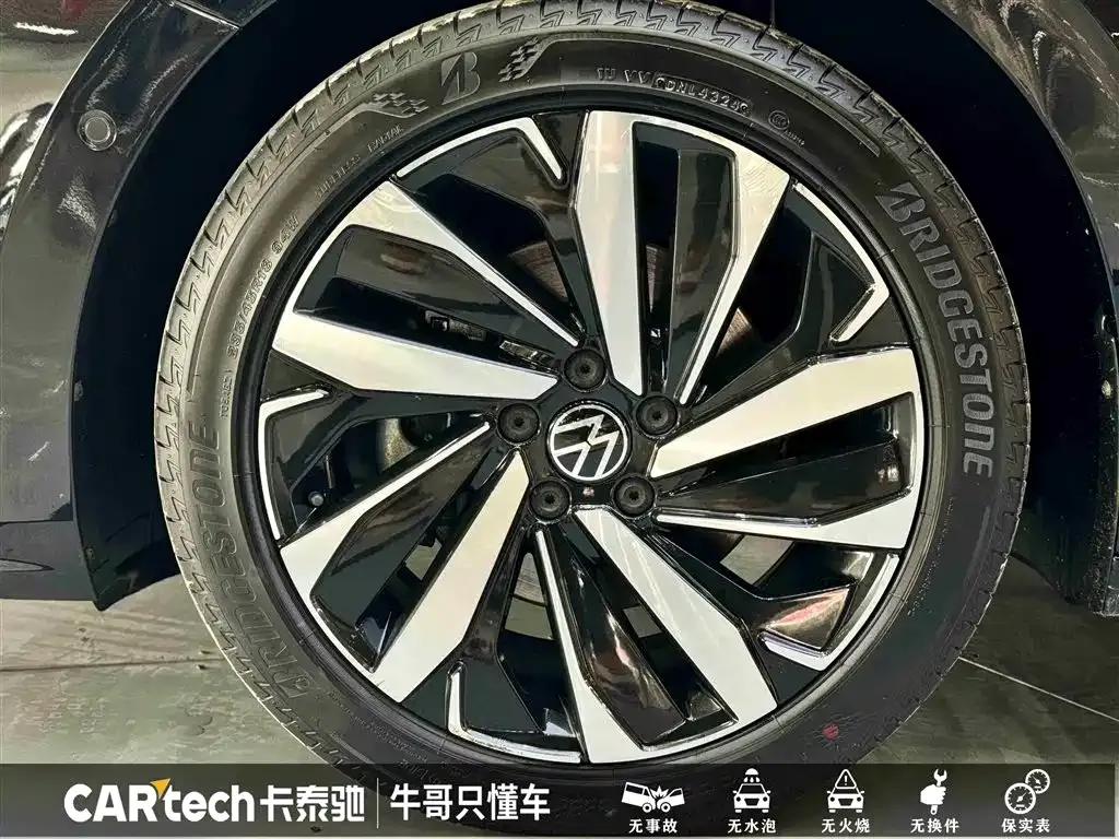 Volkswagen Passat 2022 из CN, фото 8