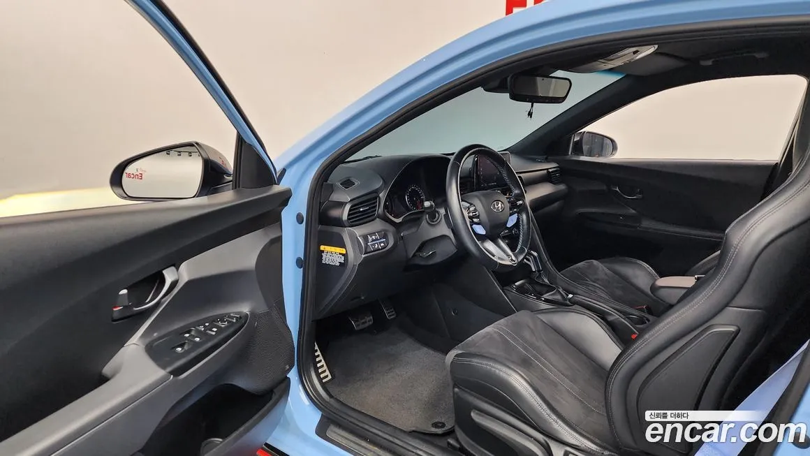 Hyundai Veloster — фото 4