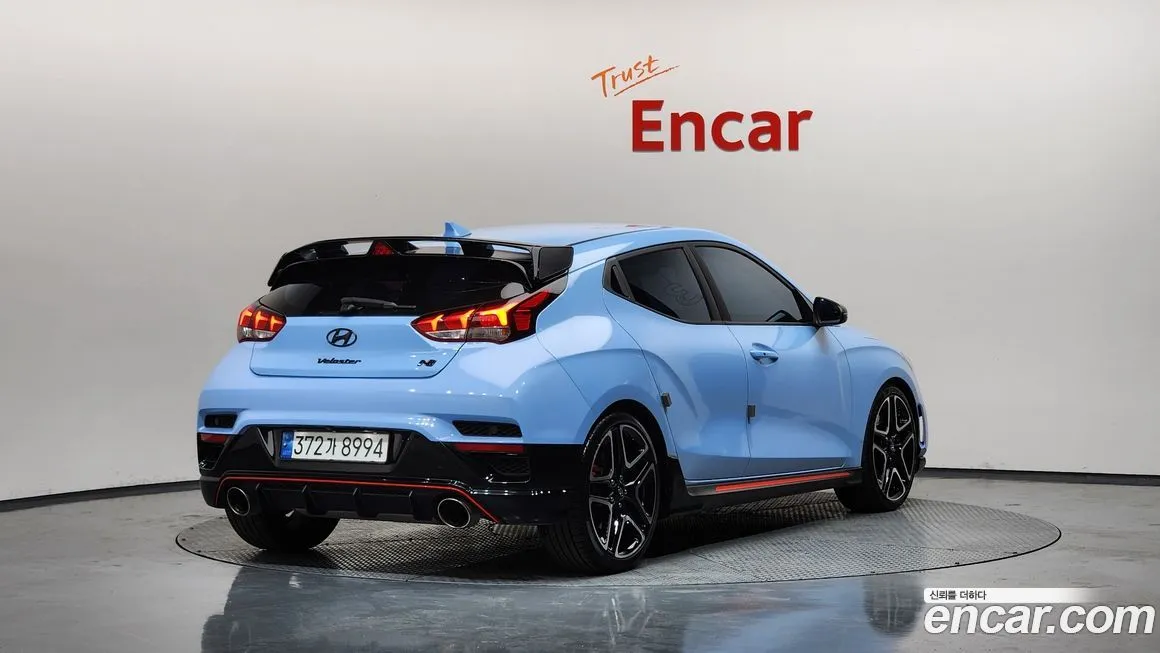 Hyundai Veloster — фото 2