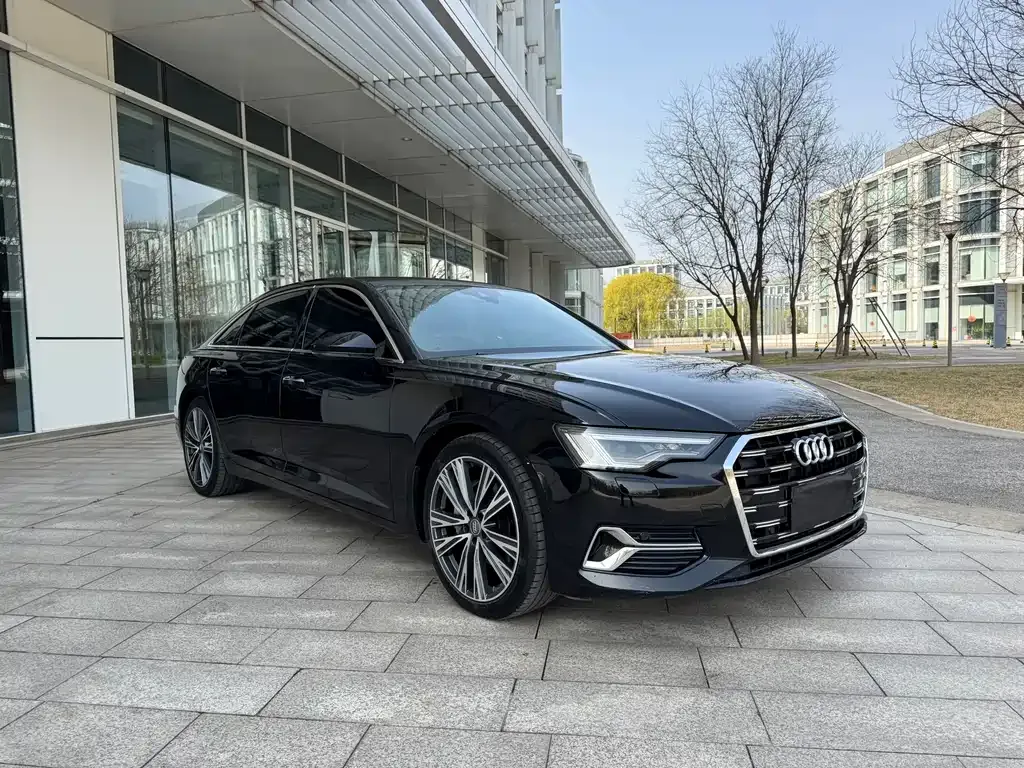 Audi A6L — фото 8