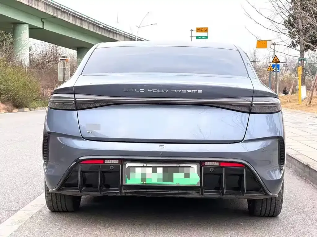 BYD Seal — фото 8