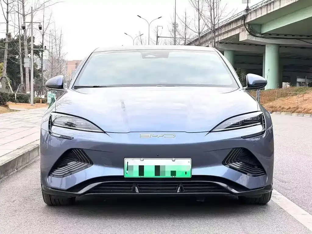 BYD Seal — фото 4