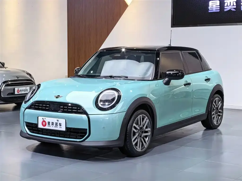 MINI Cooper (3-door) 2025 из CN, фото 1