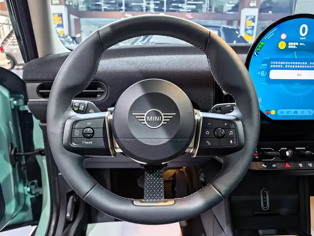 MINI Cooper (3-door) 2025 из CN, фото 9