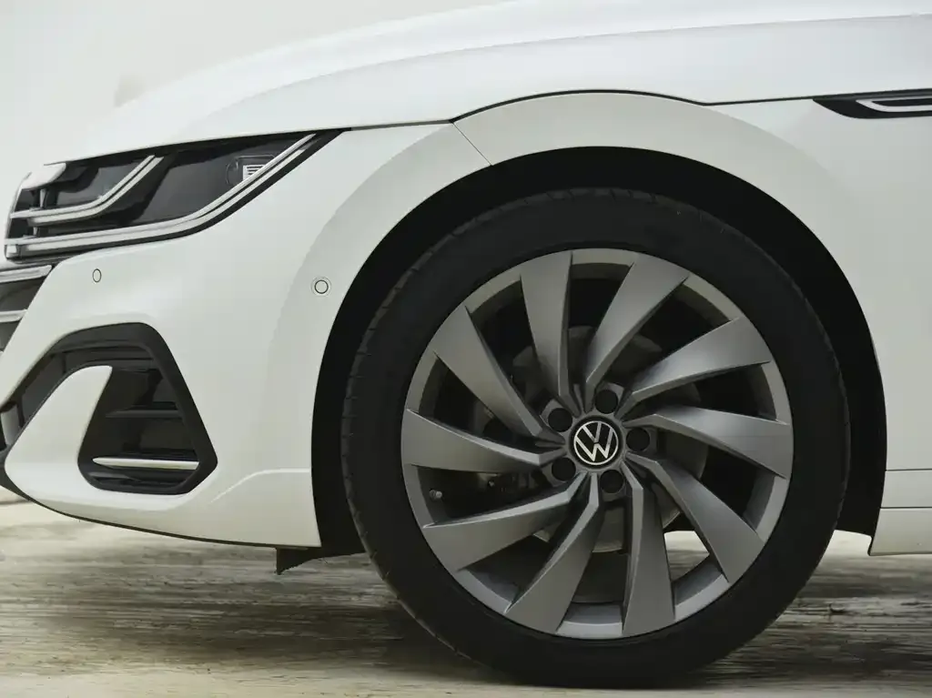 Volkswagen CC — фото 3