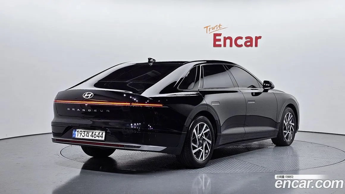 Hyundai Grandeur 2023 из KR, фото 4