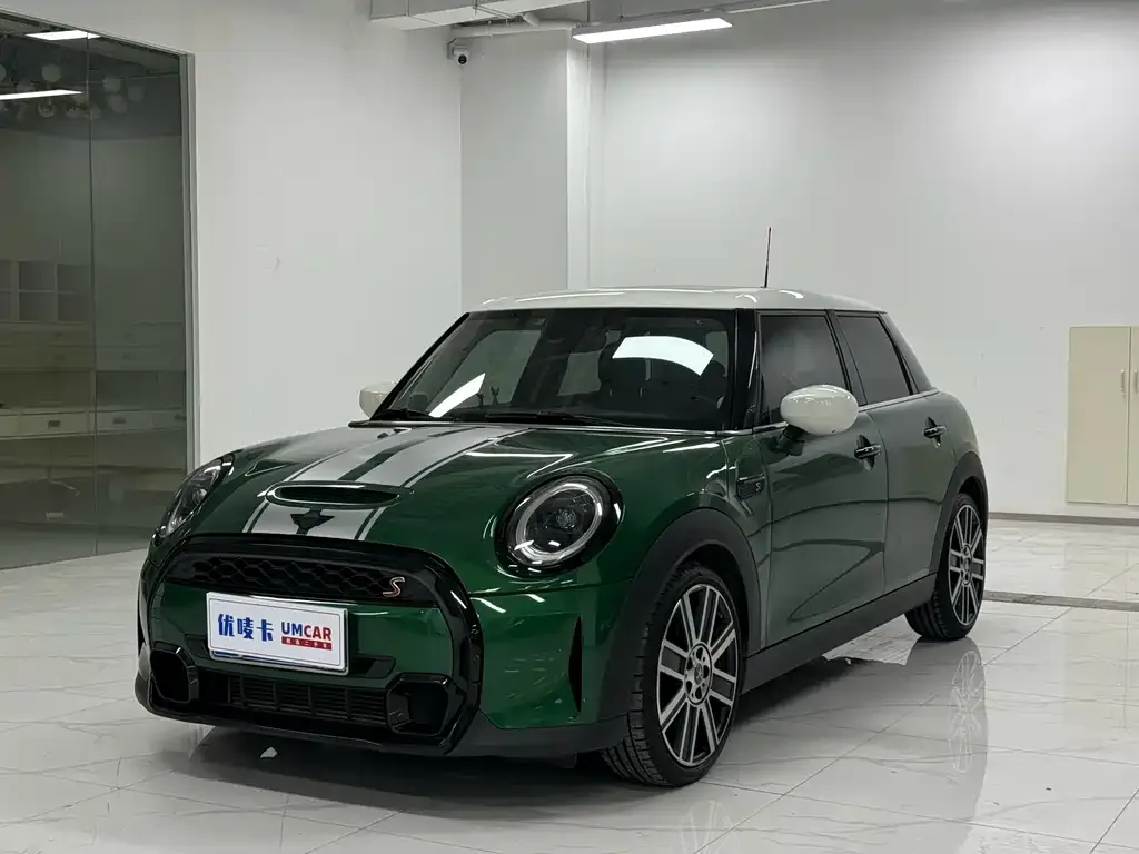 MINI Cooper (3-door) — фото 1