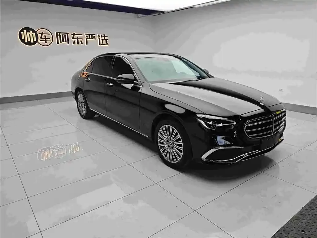 Mercedes-Benz E-Class — фото 10