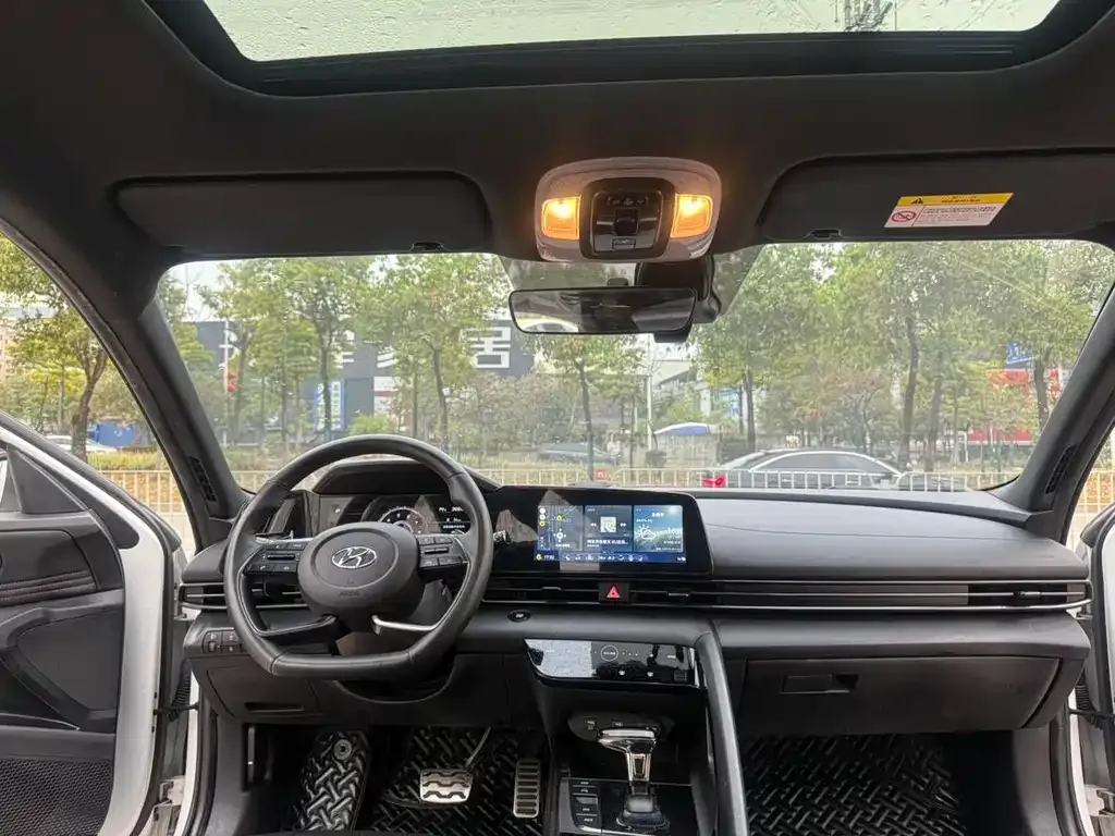 Hyundai Elantra 2022 из CN, фото 6