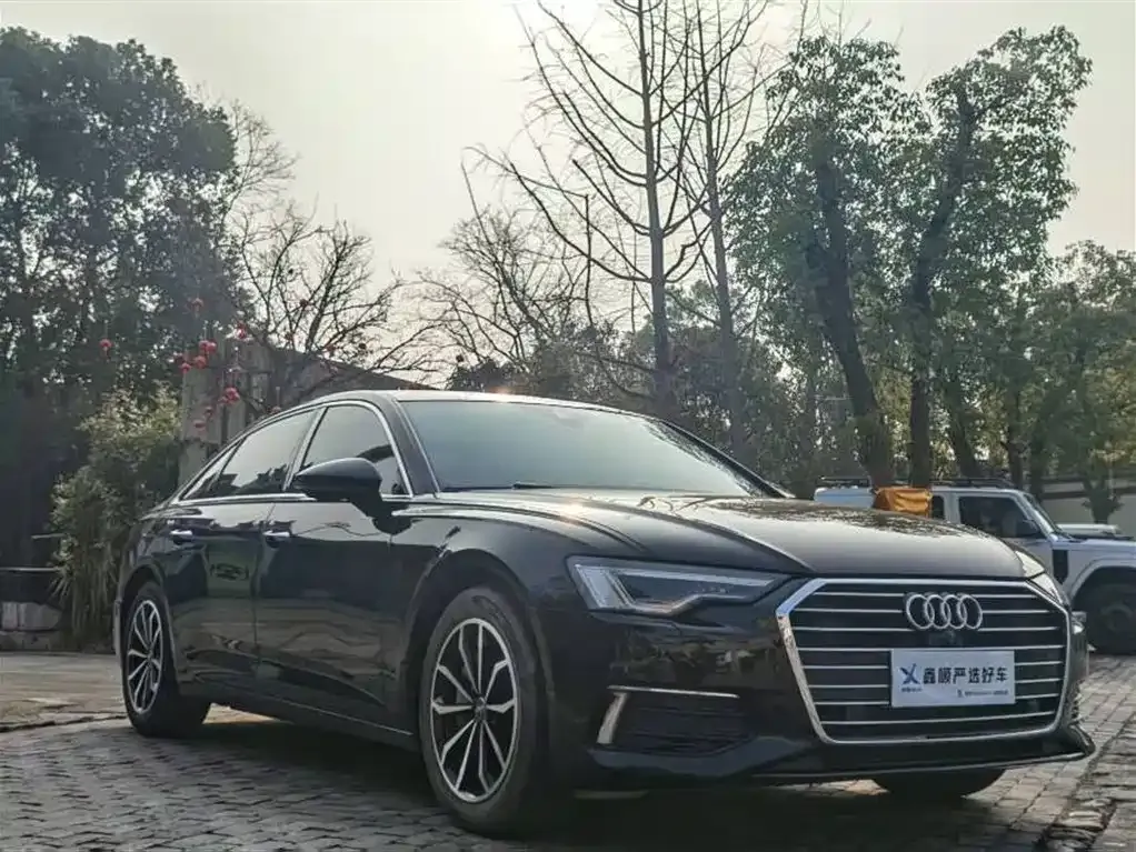 Audi A6L — фото 9