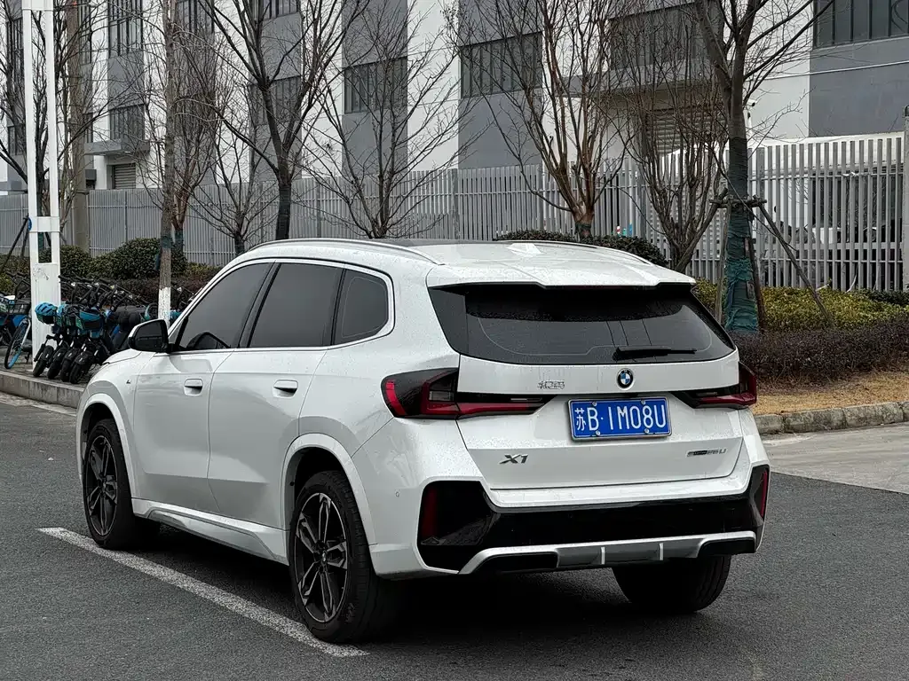 BMW X1 — фото 10
