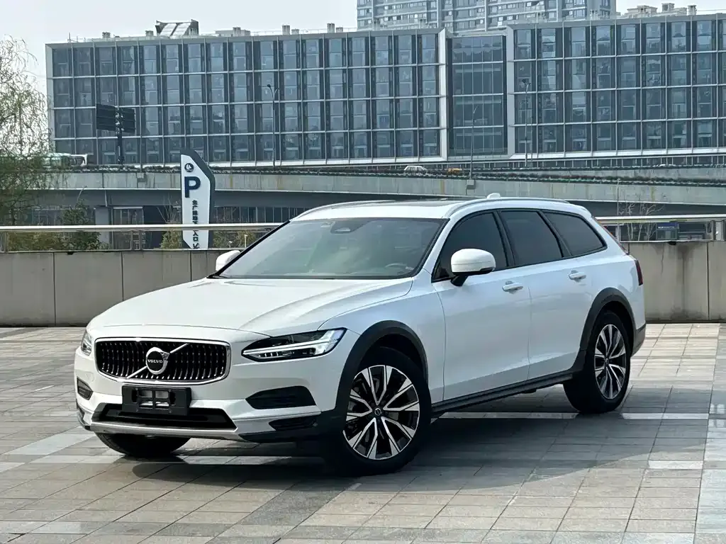 Volvo V90 — фото 1