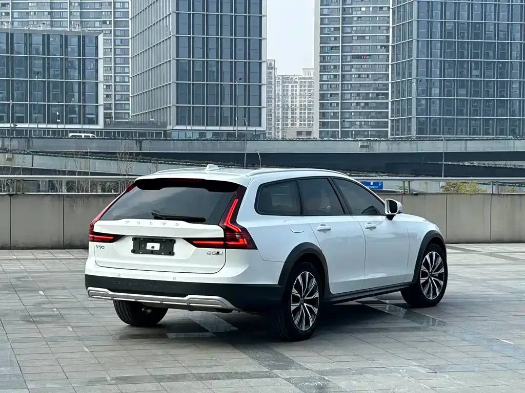 Volvo V90 — фото 9