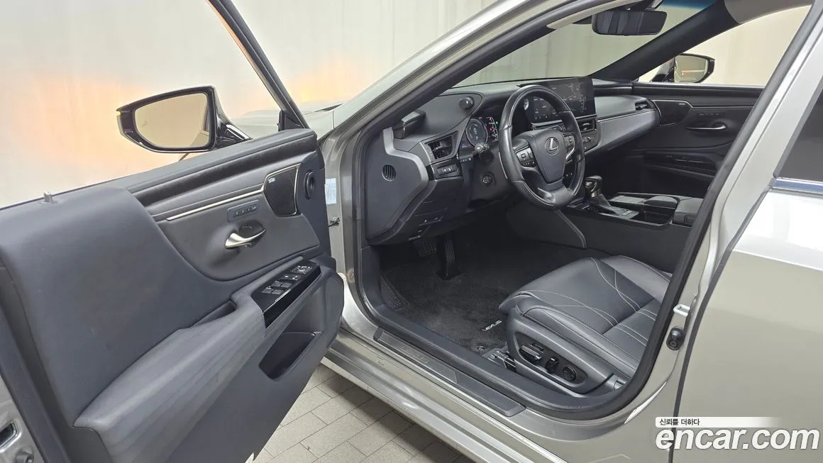 Lexus ES 2022 из KR, фото 6