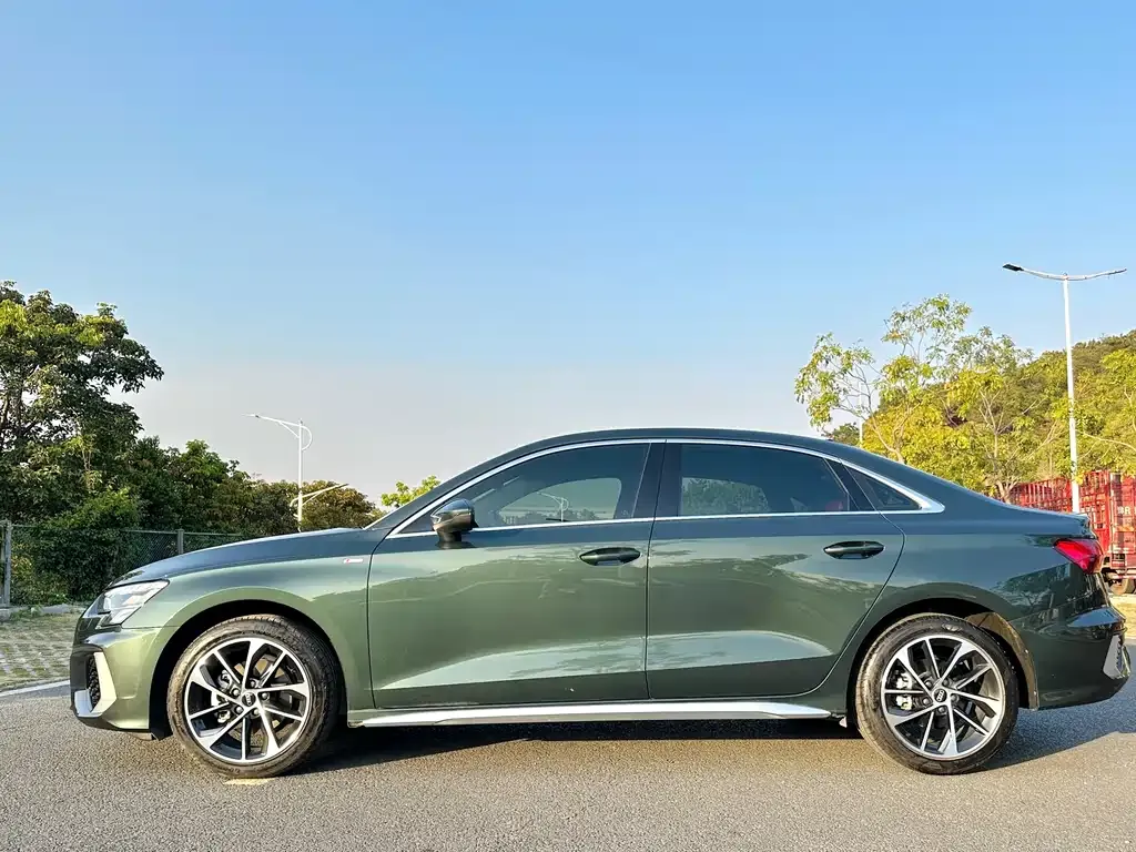 Audi A3 — фото 2