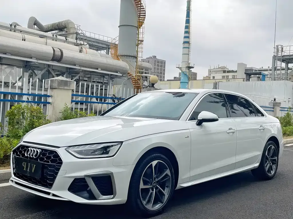 Audi A4L 2024 из CN, фото 1
