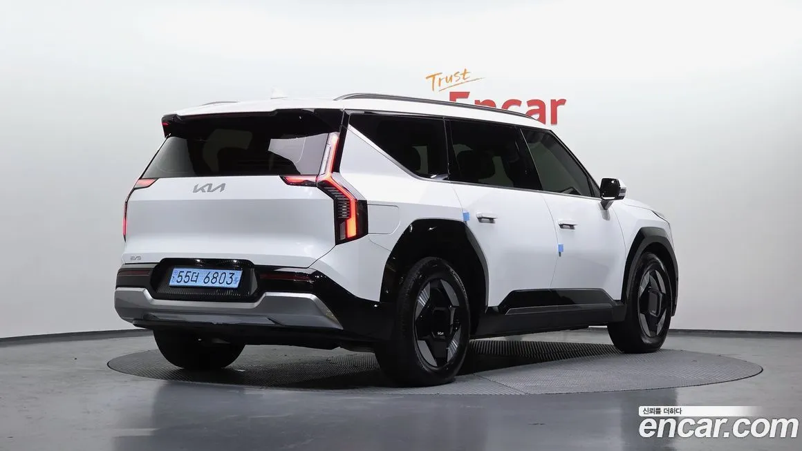 Kia EV9 2024 из KR, фото 2