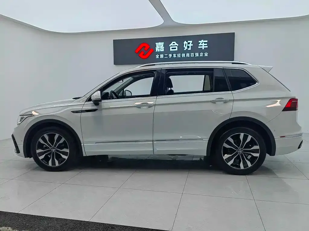 Volkswagen Tiguan L 2023 из CN, фото 5