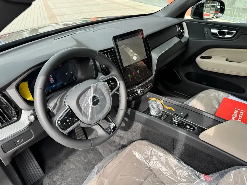 Volvo XC60 2026 из CN, фото 7