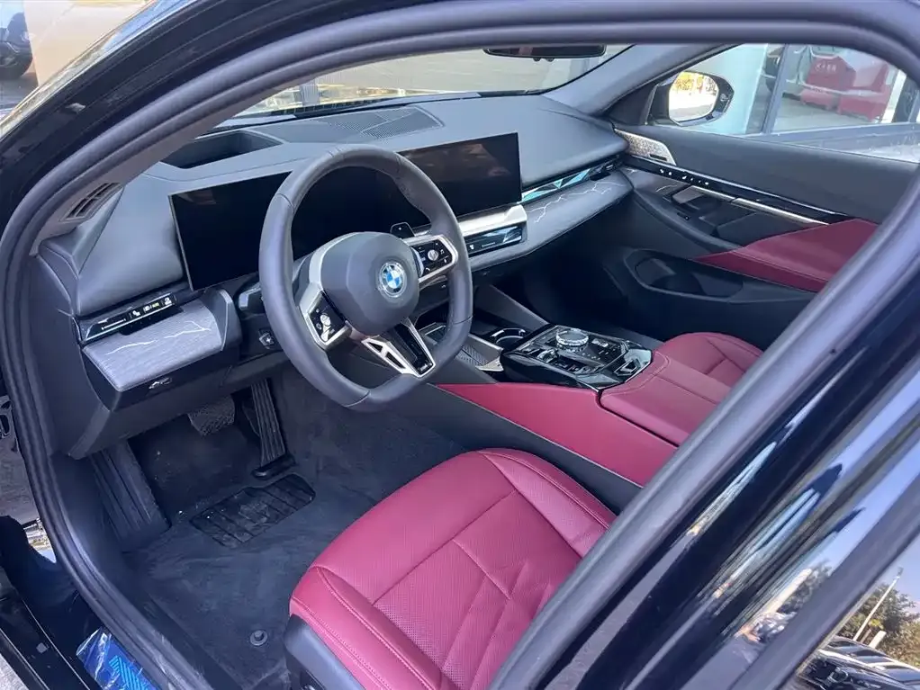 BMW 5 Series — фото 4