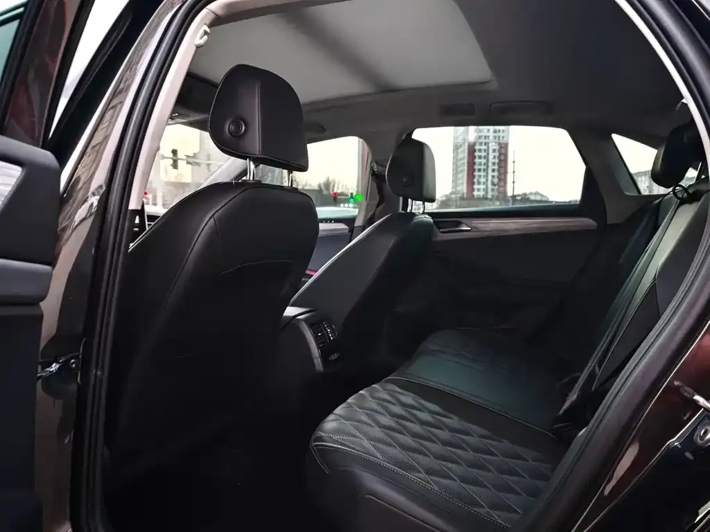 Volkswagen Sagitar 2024 из CN, фото 3